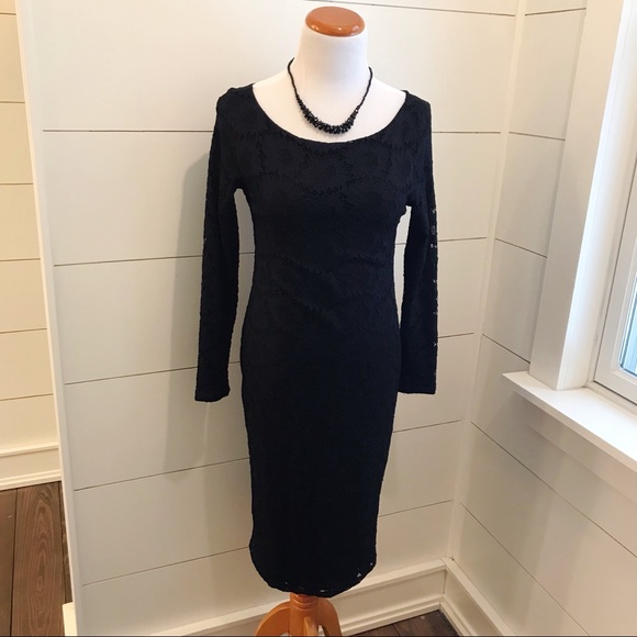 (A) Ingrid & Isabel Lace Maternity Dress (black) - Picture 3 of 5